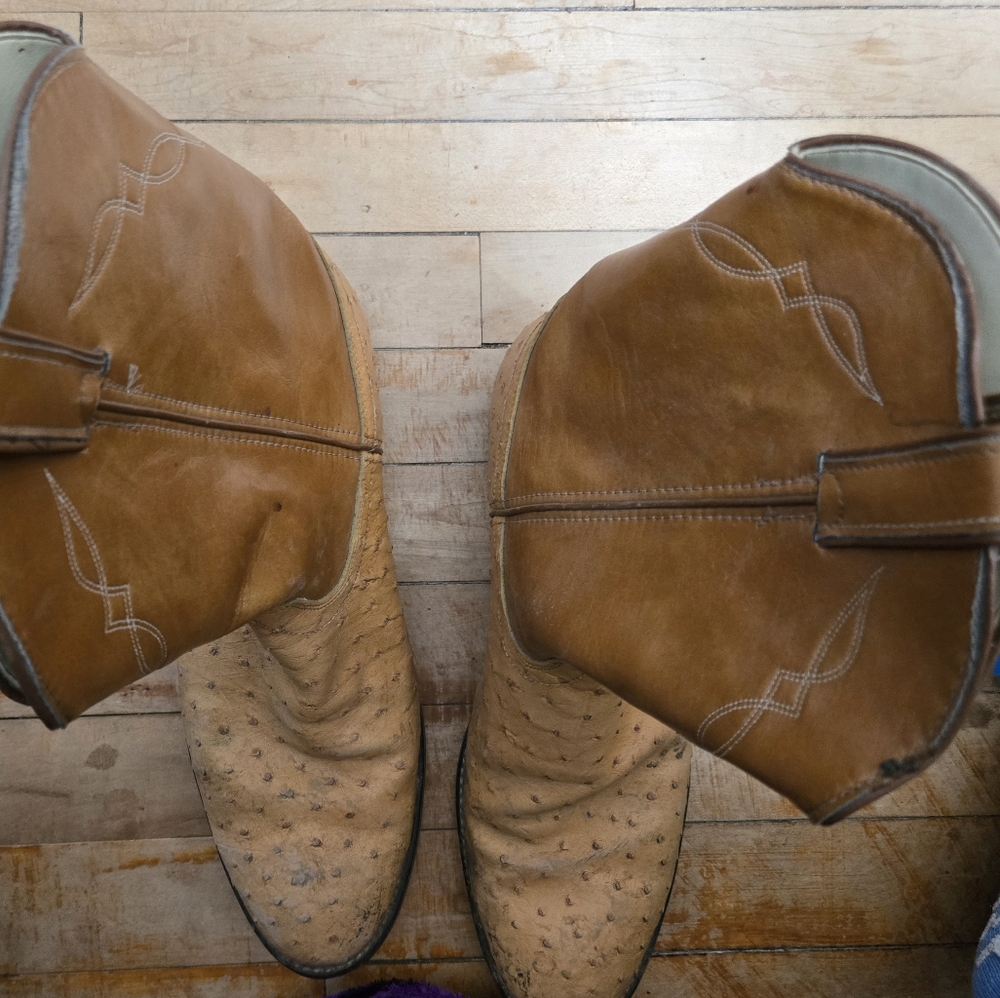 Laredo Cream Leather Boots